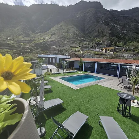 Nahuel Villa *