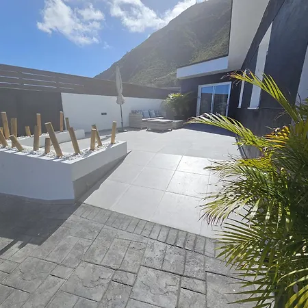 Nahuel Villa *